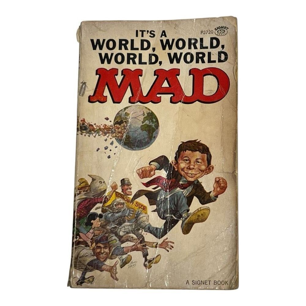 Signet Book It's A World, World, World, World, MAD Paperback Book 7th Printing